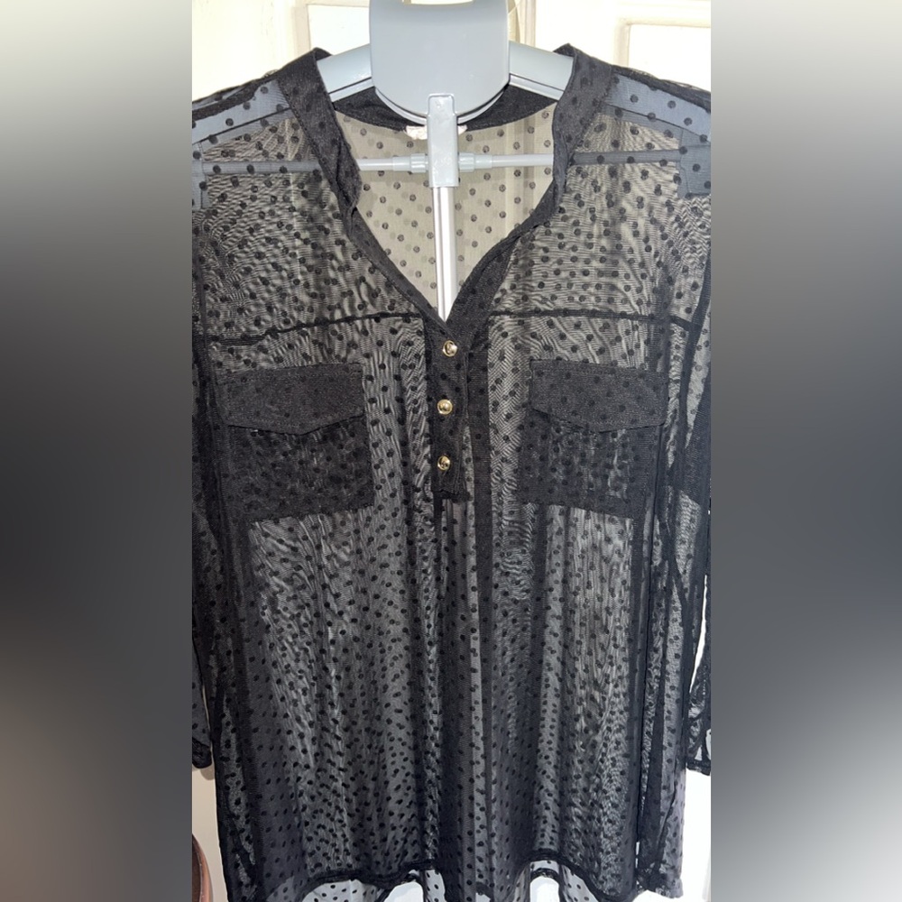 PLUS SIZE SHEER DOT BLOUSE - Picture 7 of 9